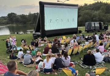 Kino plenerowe nad Jeziorem Czorsztyńskim