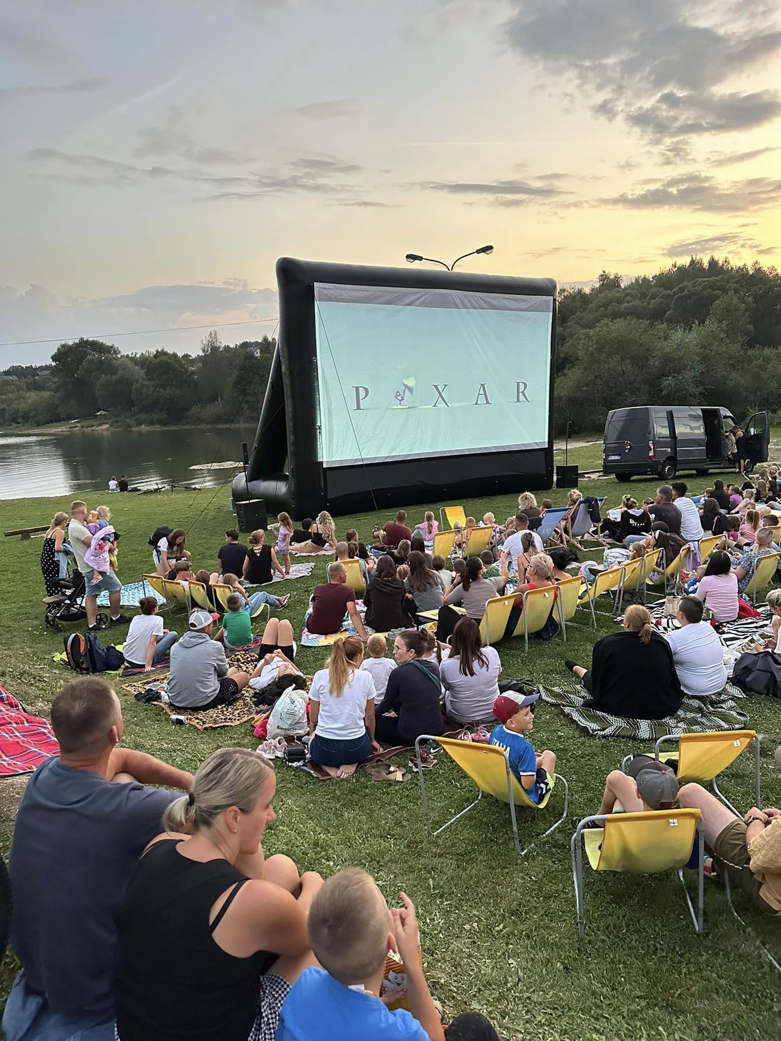 Kino plenerowe nad Jeziorem Czorsztyńskim