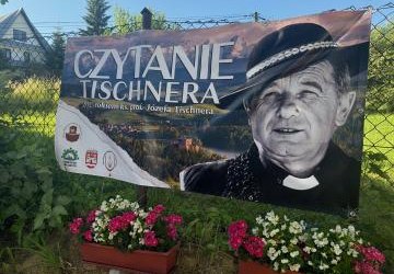 „Czytanie Tischnera w Gminie Czorsztyn” – wspomnienie o księdzu filozofie