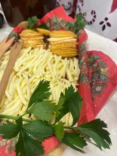 potrawa regionalna na stole.jpg