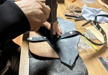 Zakończyliśmy cykl warsztatów „Podstawy kaletnictwa”!