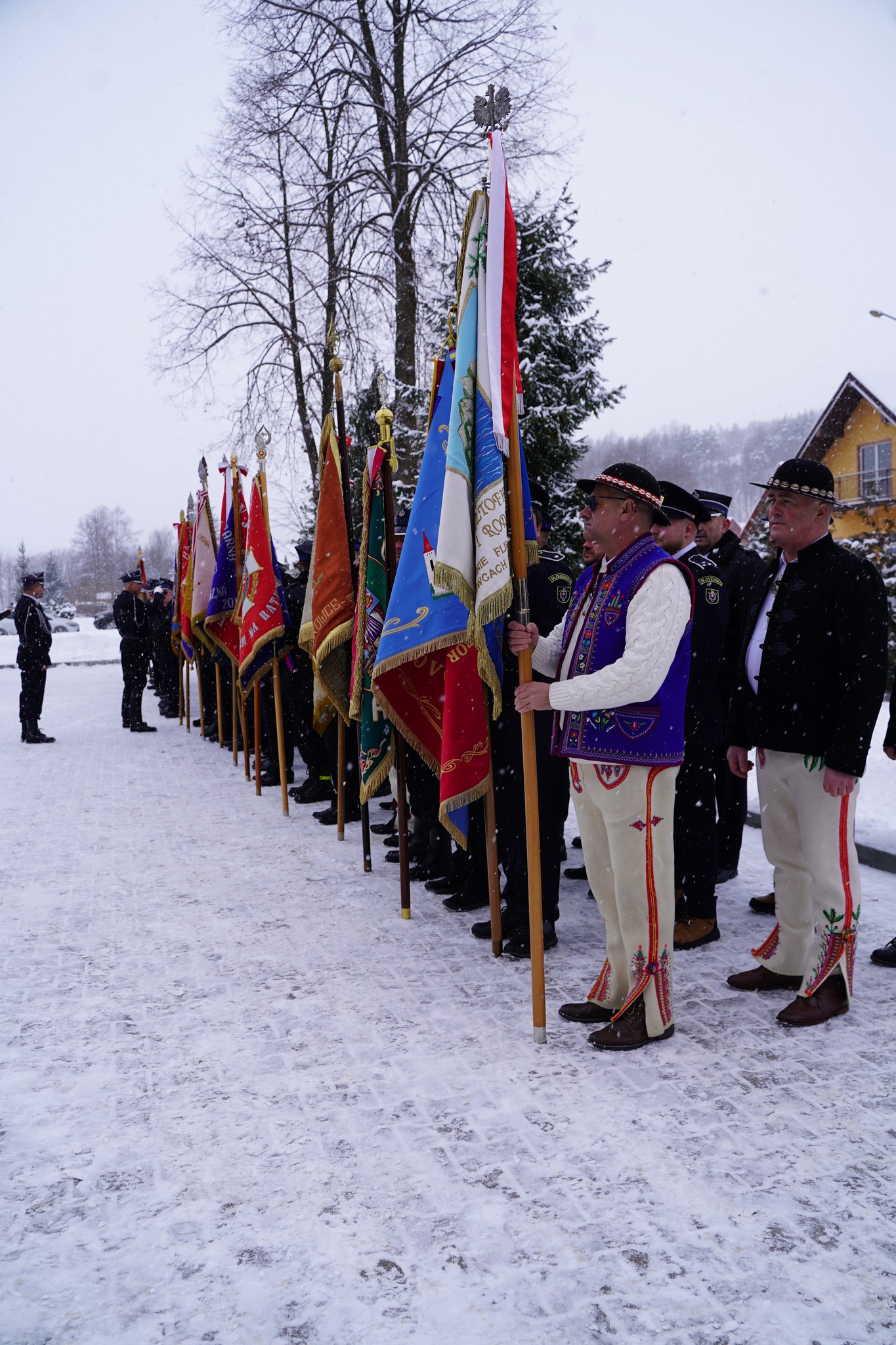 11 stycznia 2026 r. w Sromowcach Niżnych, odbyła się uroczystość oficjalnego otwarcia i poświęcenia nowo wybudowanej remizy Ochotniczej Straży Pożarnej