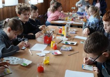 Zabawy plastyczne w ramach ferii zimowych w Gmnie Czorsztyn