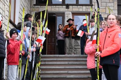 Uroczyste powitanie dwóch swoich reprezentantów, którzy wrócili z Zimowych Igrzysk Paralimpijskich Mediolan-Cortina (7).JPG
