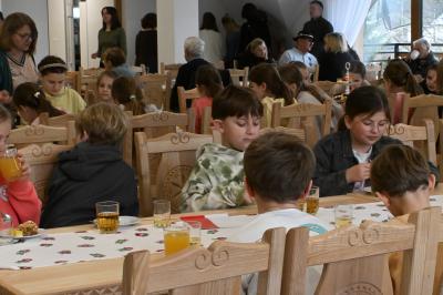 Uroczyste powitanie dwóch swoich reprezentantów, którzy wrócili z Zimowych Igrzysk Paralimpijskich Mediolan-Cortina2222 (6).JPG