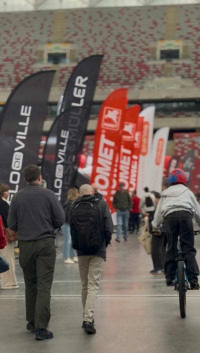 płyta głowna w winderami na bike expo.jpg